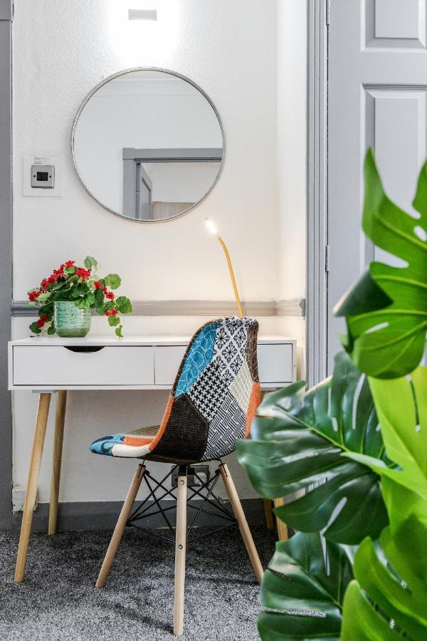 Heathrow 2-Bedroom Maisonette With Parking 西德雷顿 外观 照片