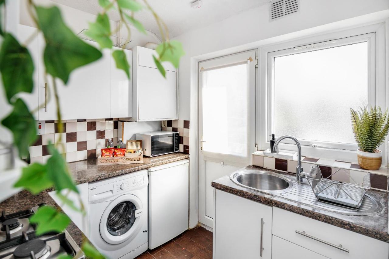 Heathrow 2-Bedroom Maisonette With Parking 西德雷顿 外观 照片