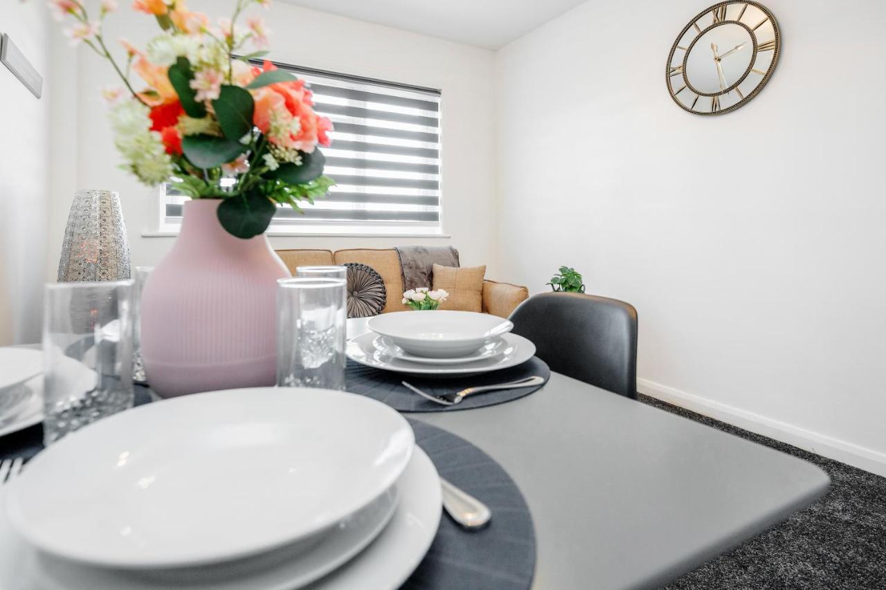 Heathrow 2-Bedroom Maisonette With Parking 西德雷顿 外观 照片